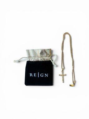 Reign Crucifix pendant necklace
